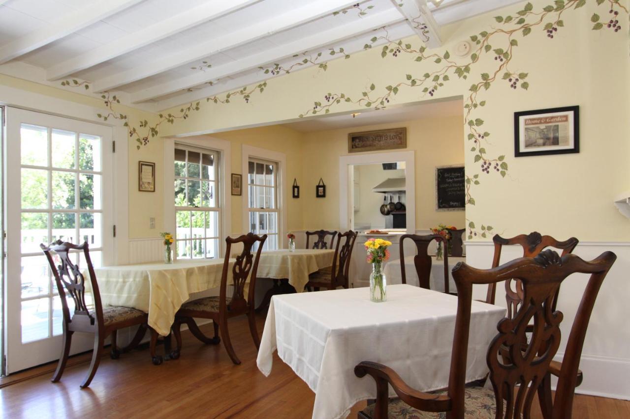 Olallieberry Inn Bed And Breakfast Cambria Extérieur photo