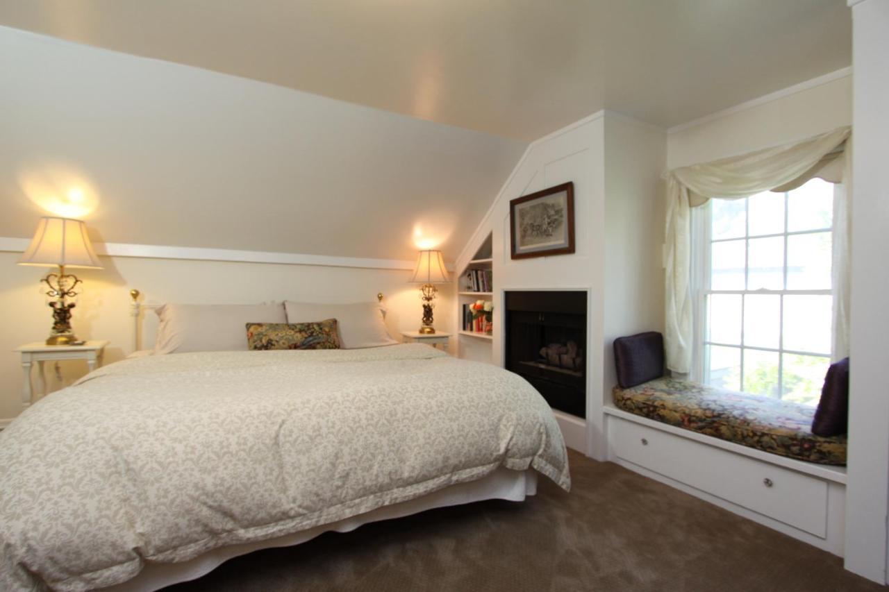 Olallieberry Inn Bed And Breakfast Cambria Chambre photo