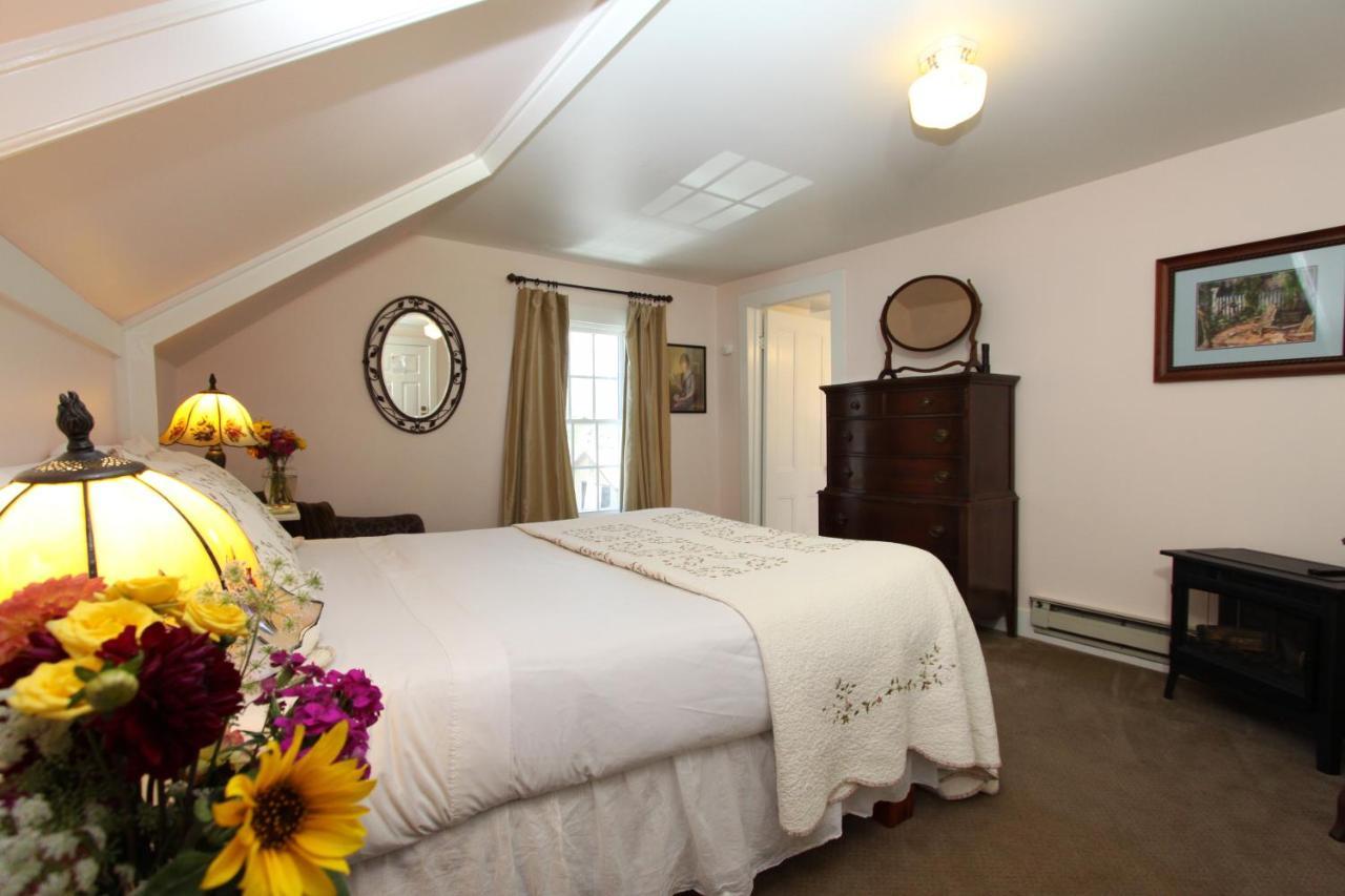 Olallieberry Inn Bed And Breakfast Cambria Extérieur photo