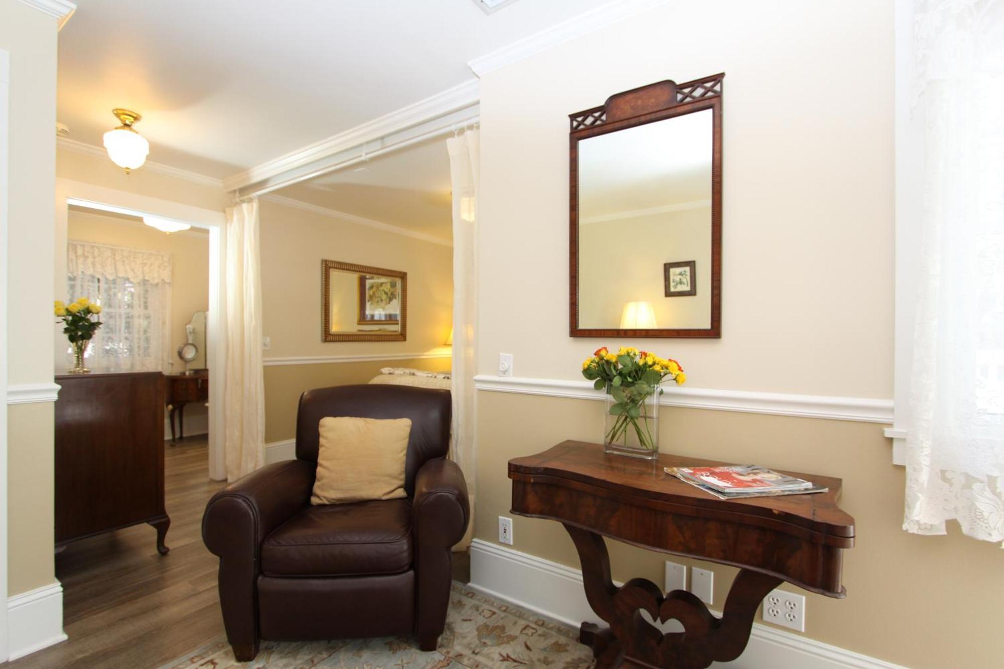 Olallieberry Inn Bed And Breakfast Cambria Chambre photo