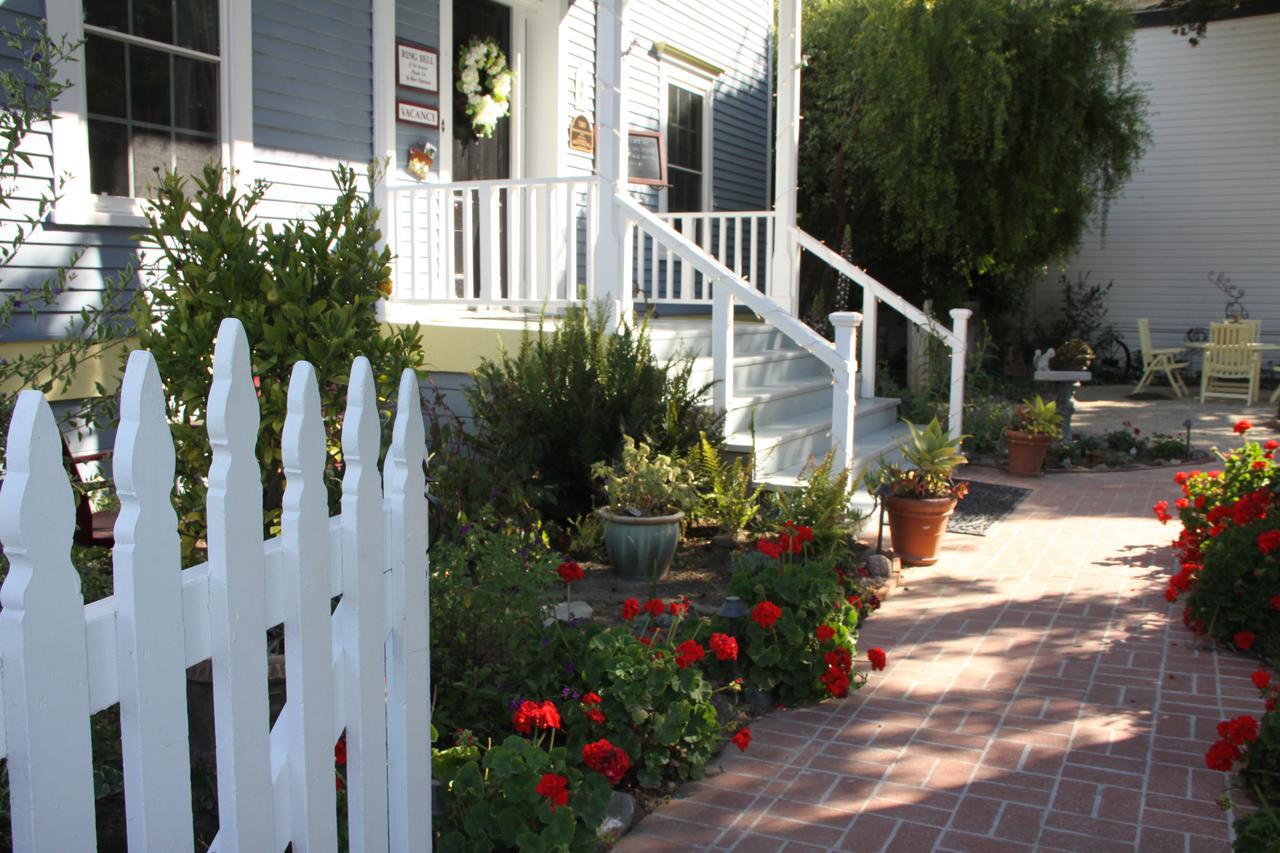 Olallieberry Inn Bed And Breakfast Cambria Extérieur photo