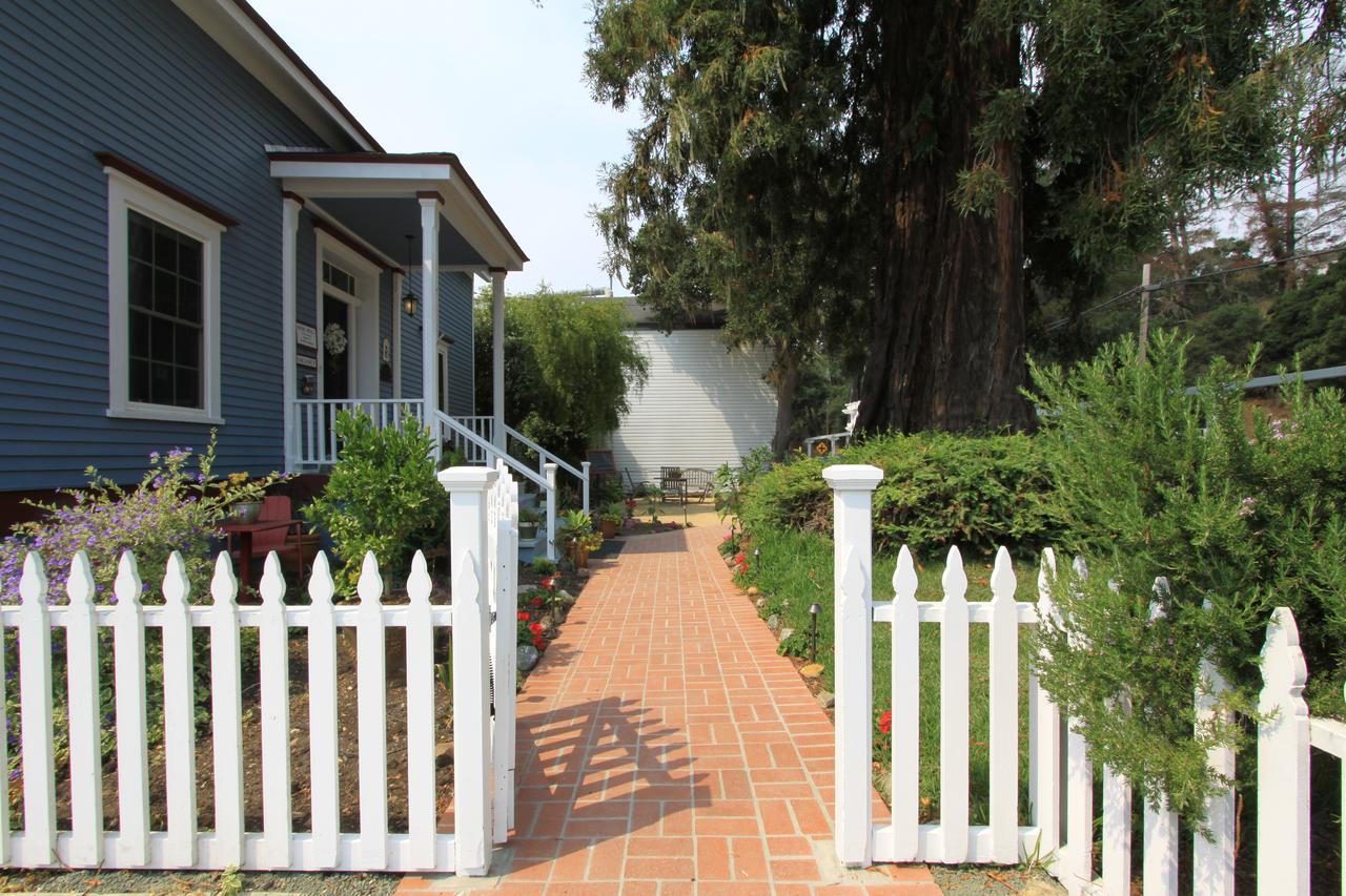 Olallieberry Inn Bed And Breakfast Cambria Extérieur photo
