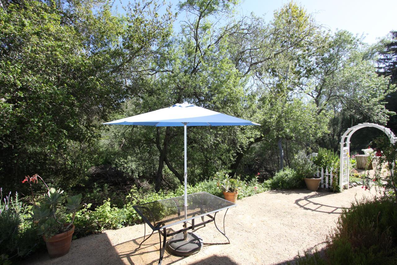 Olallieberry Inn Bed And Breakfast Cambria Extérieur photo